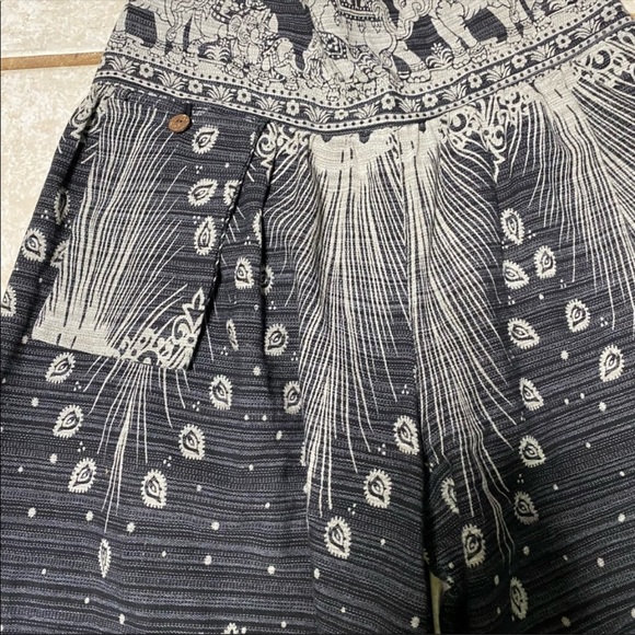 *SOLD* Kamana Batik Black & White Elephant Bohemian Pants Harem Pants Cotton - Picture 3 of 6